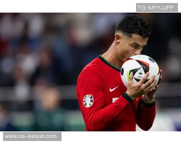 本泽马的传奇之路：从青涩少年到世界足球巨星的蜕变与辉煌